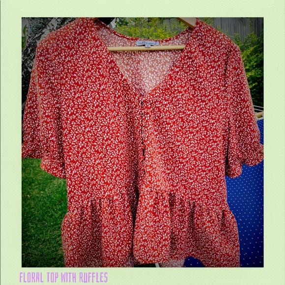 Boutique Floral Top - Picture 1 of 3